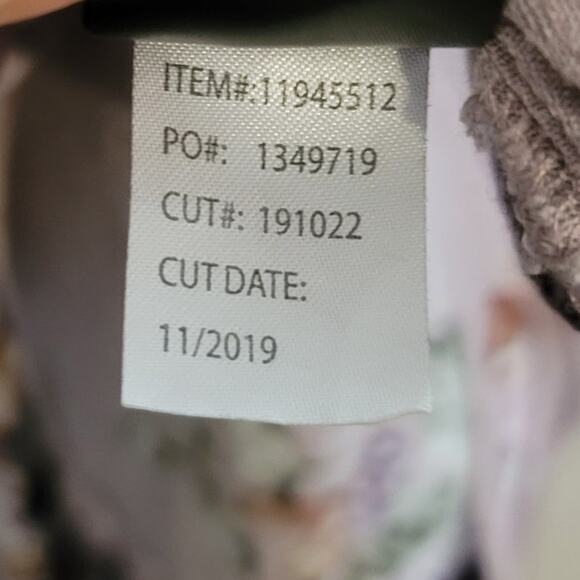 Torrid Lavender Floral Blouse - Picture 8 of 12